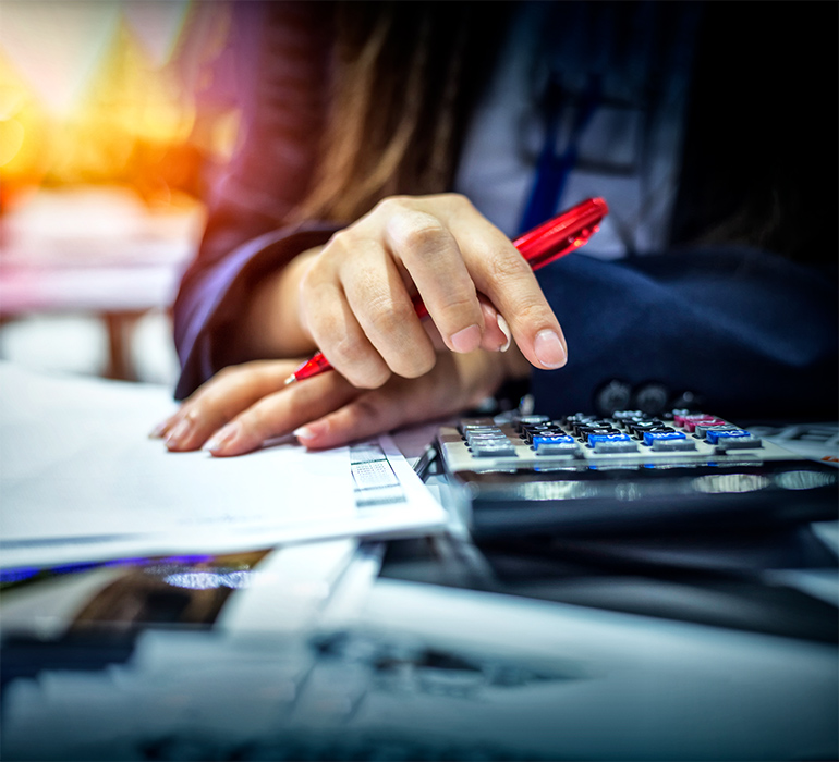 usando una calculadora